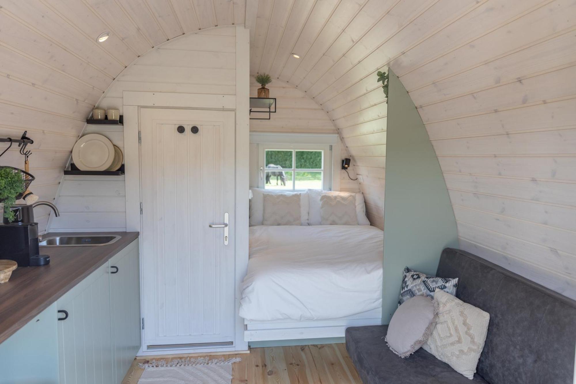 De Verpozing - Vakantiehuisjes Milsbeek Экстерьер фото